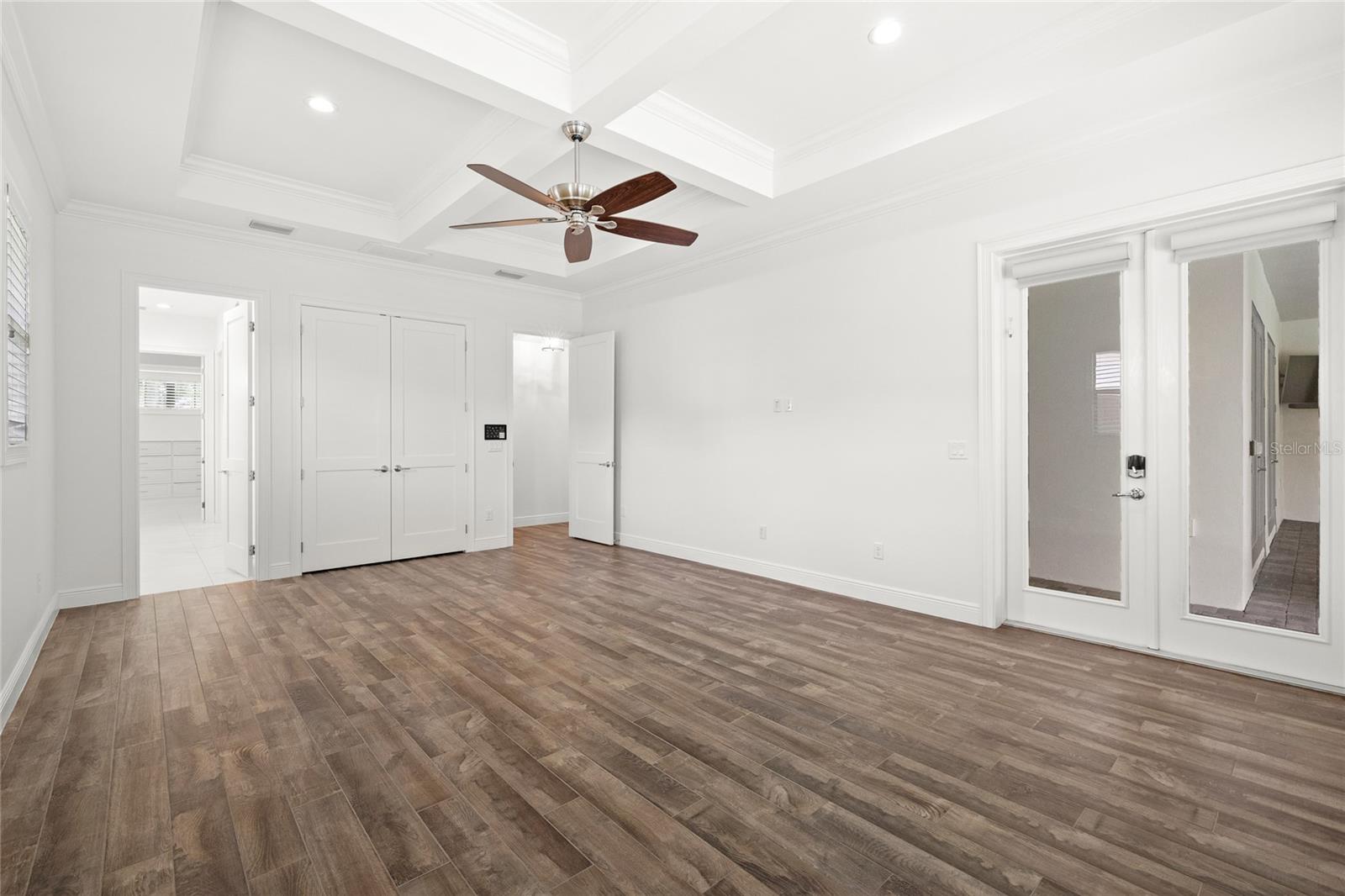 Image 31 of 41 For 1420 Dingens Avenue