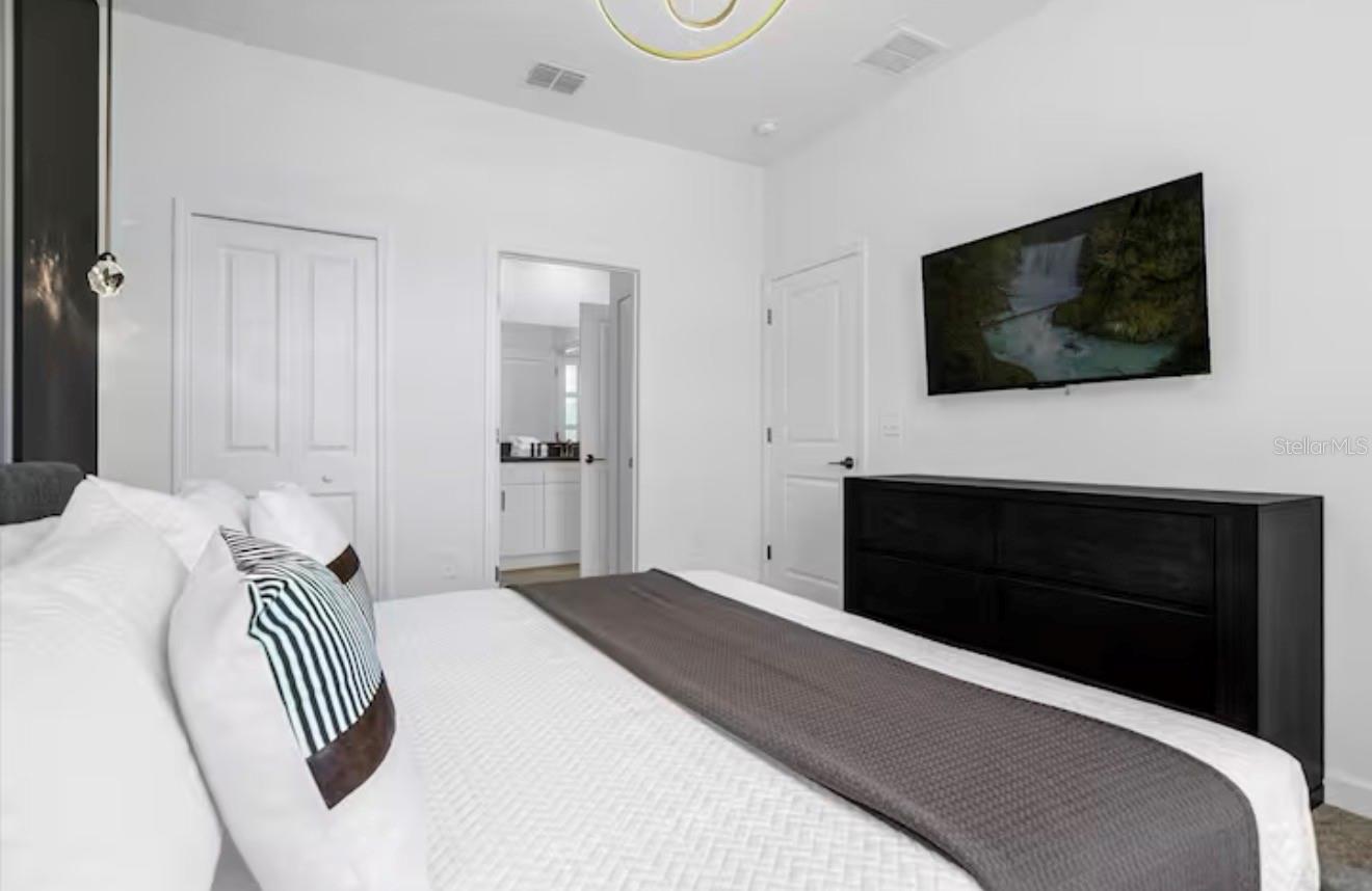 Image 21 of 83 For 2992 Penelope Loop