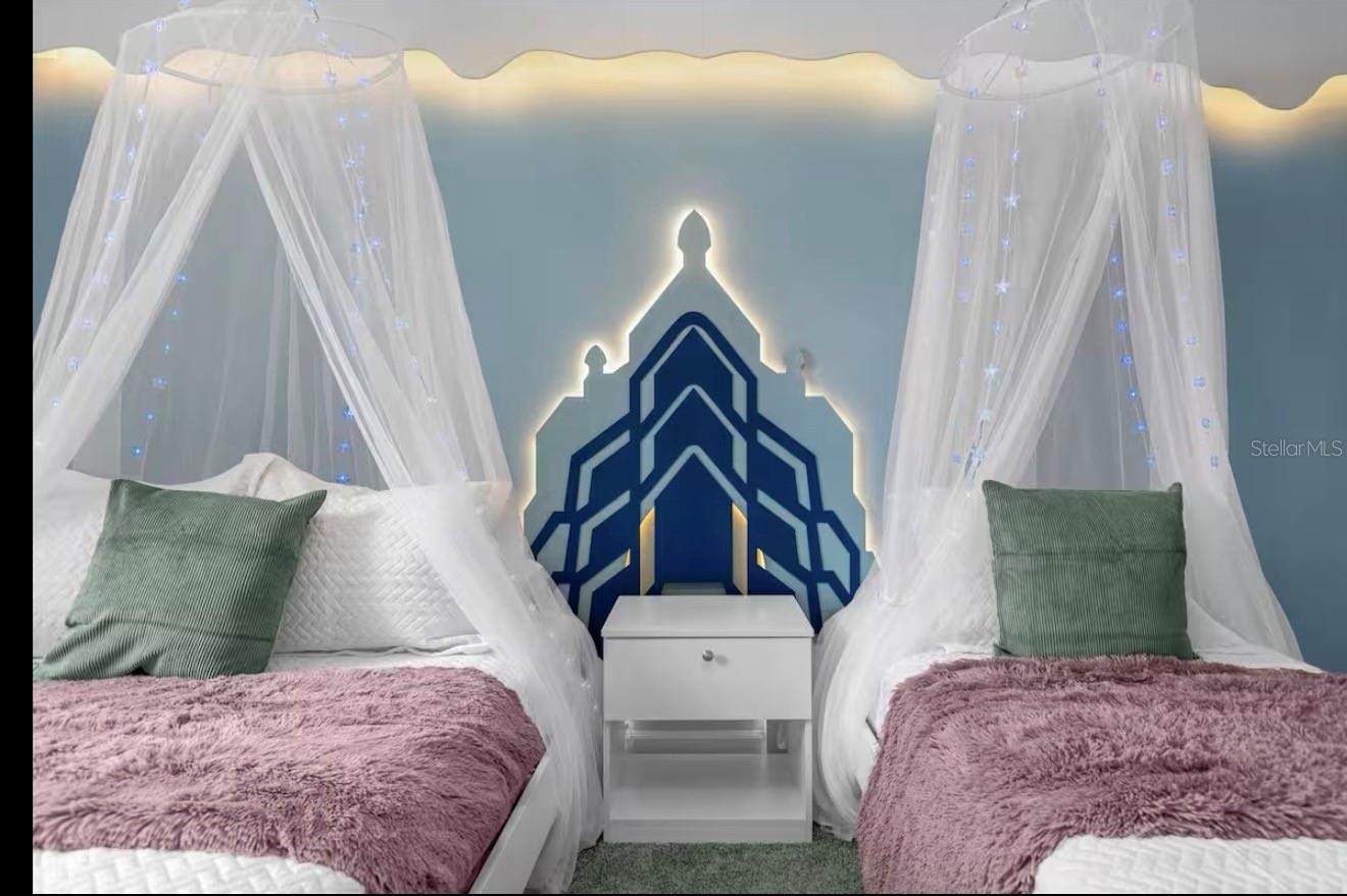 Image 45 of 83 For 2992 Penelope Loop