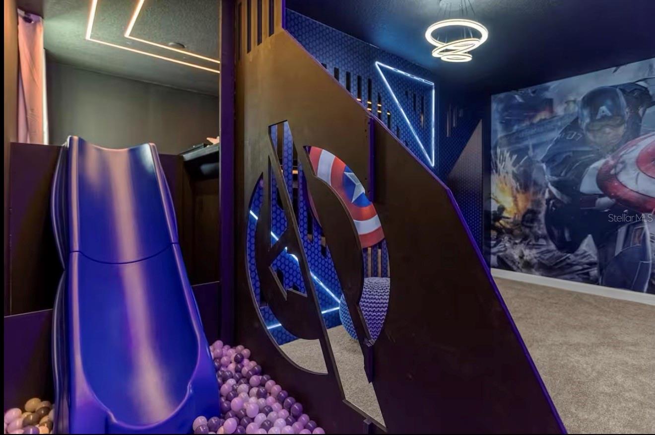 Image 46 of 83 For 2992 Penelope Loop