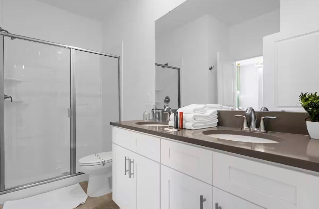 Image 56 of 83 For 2992 Penelope Loop