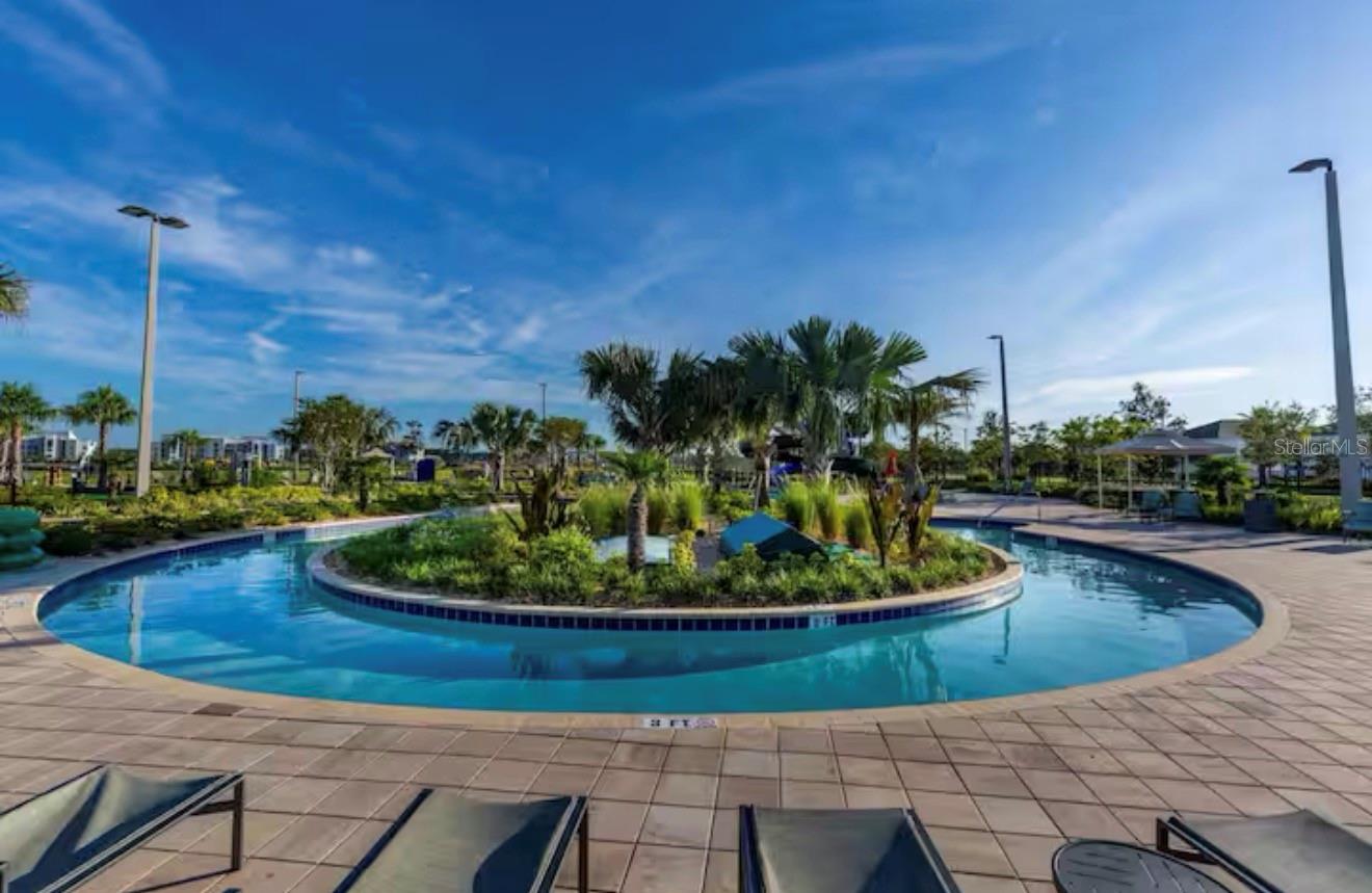 Image 75 of 83 For 2992 Penelope Loop