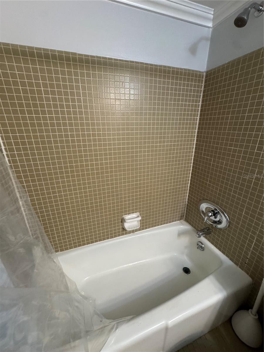 Image 15 of 17 For 1748 El Camino Road 1