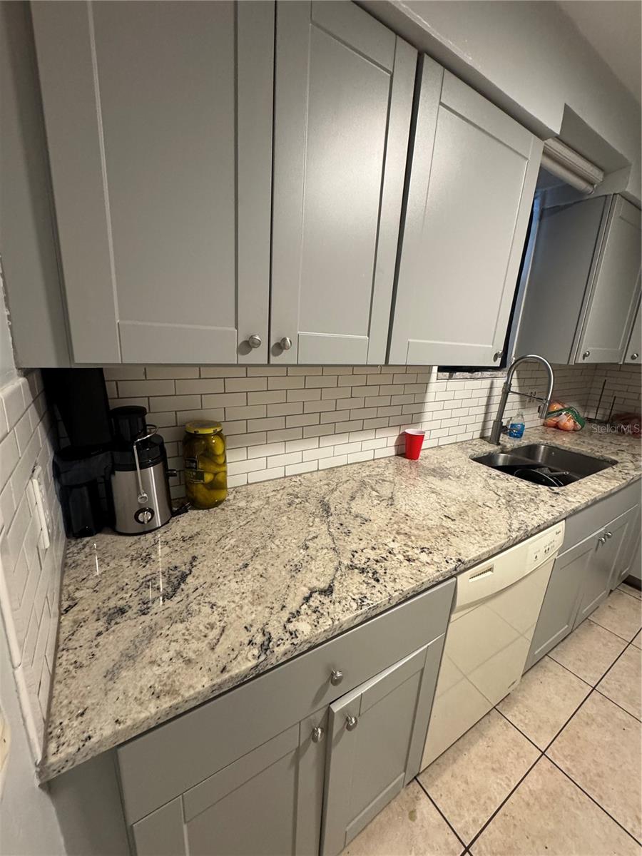 Image 4 of 17 For 1748 El Camino Road 1