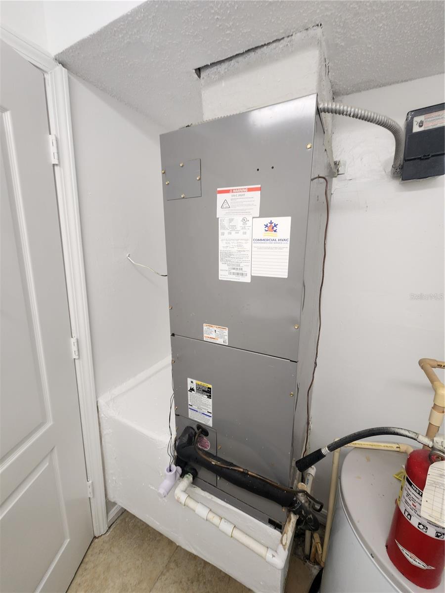 Image 25 of 42 For 12204 Wild Iris Way 109