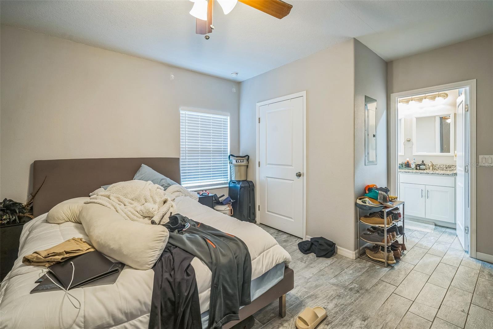 Image 23 of 31 For 3610 Tampa Street