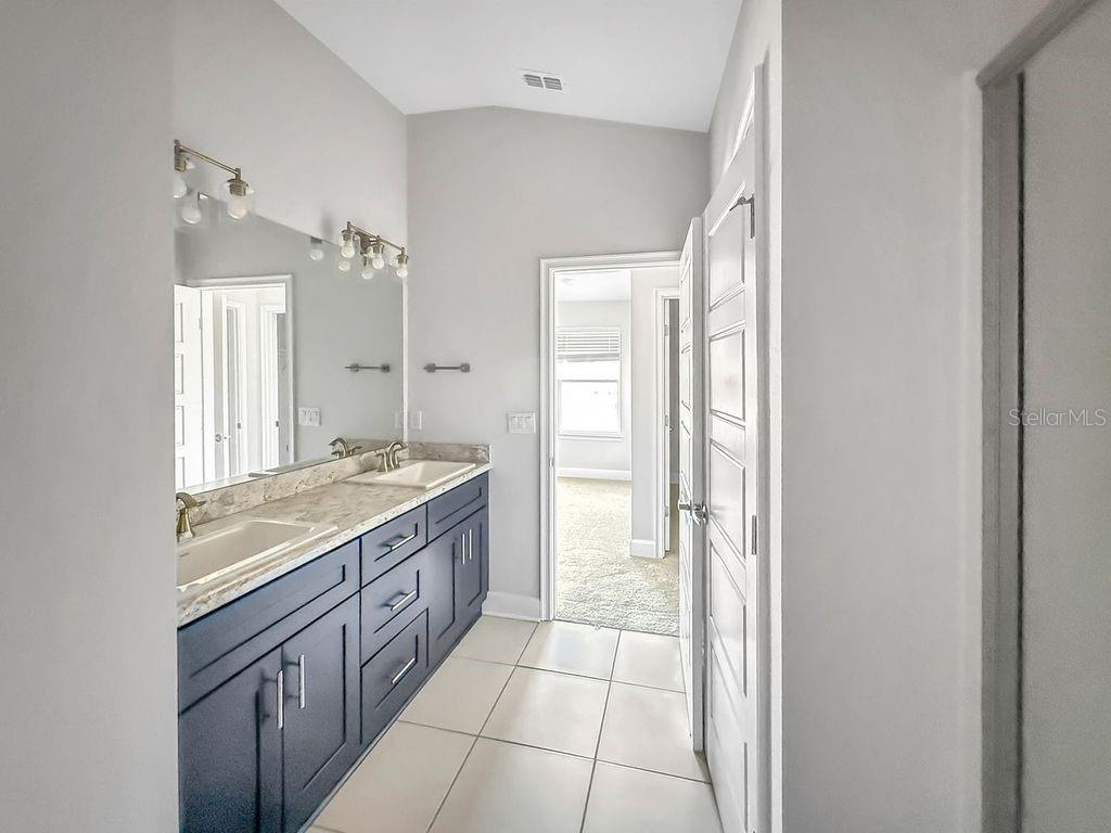 Image 12 of 24 For 100 Rivertown Road