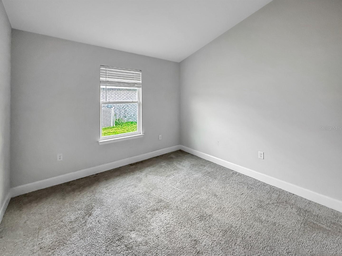 Image 15 of 24 For 100 Rivertown Road