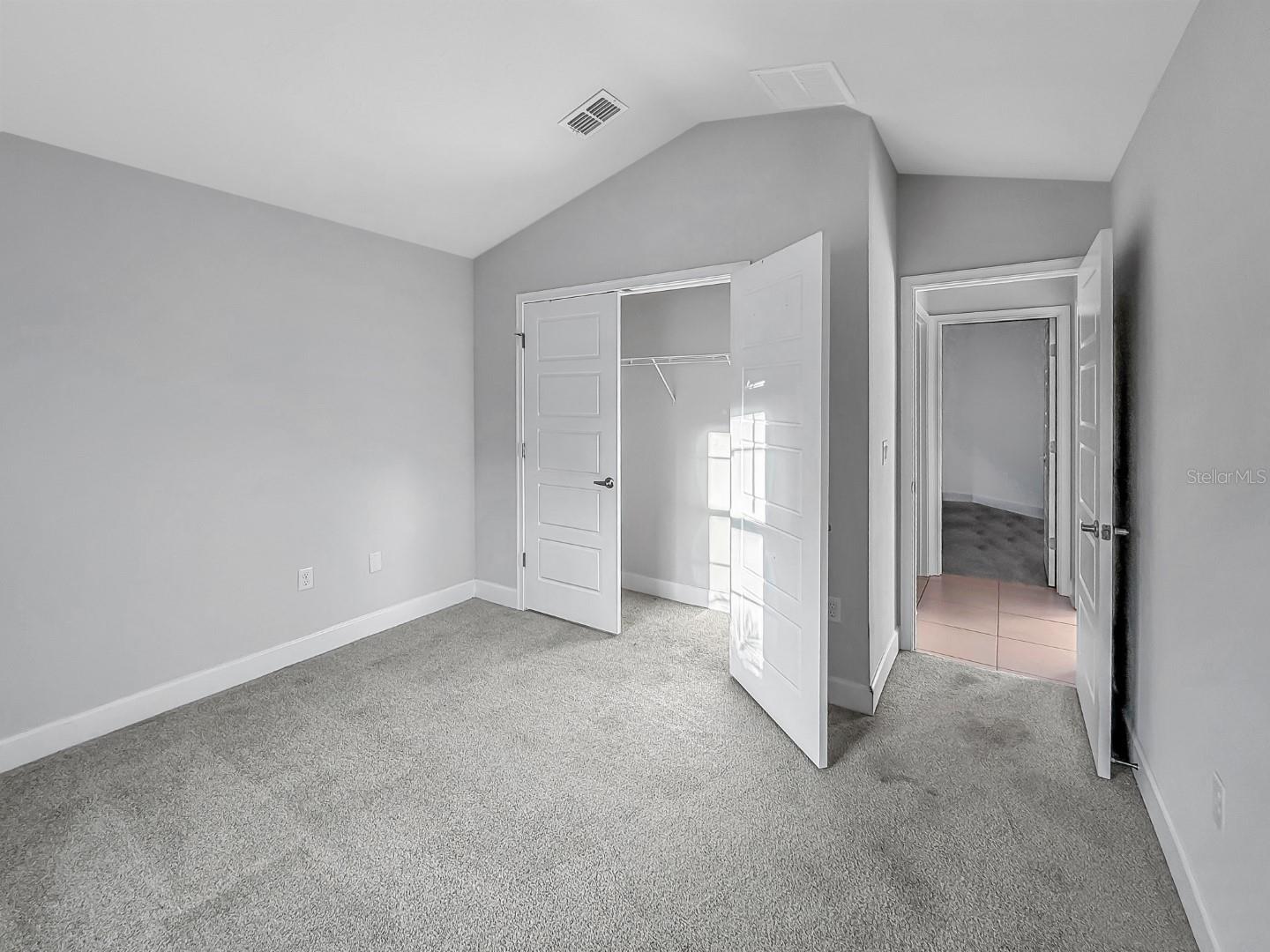 Image 18 of 24 For 100 Rivertown Road