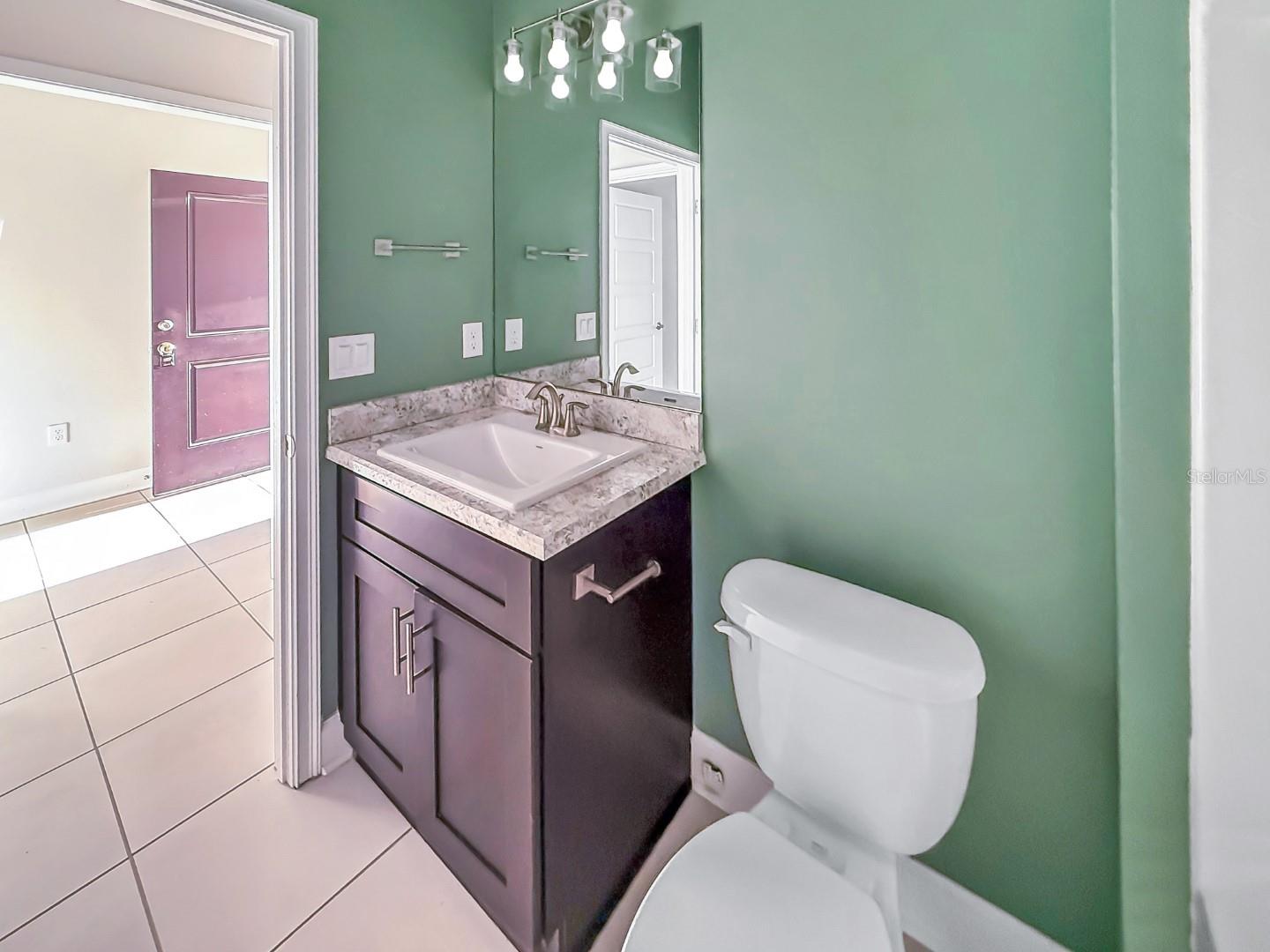 Image 19 of 24 For 100 Rivertown Road