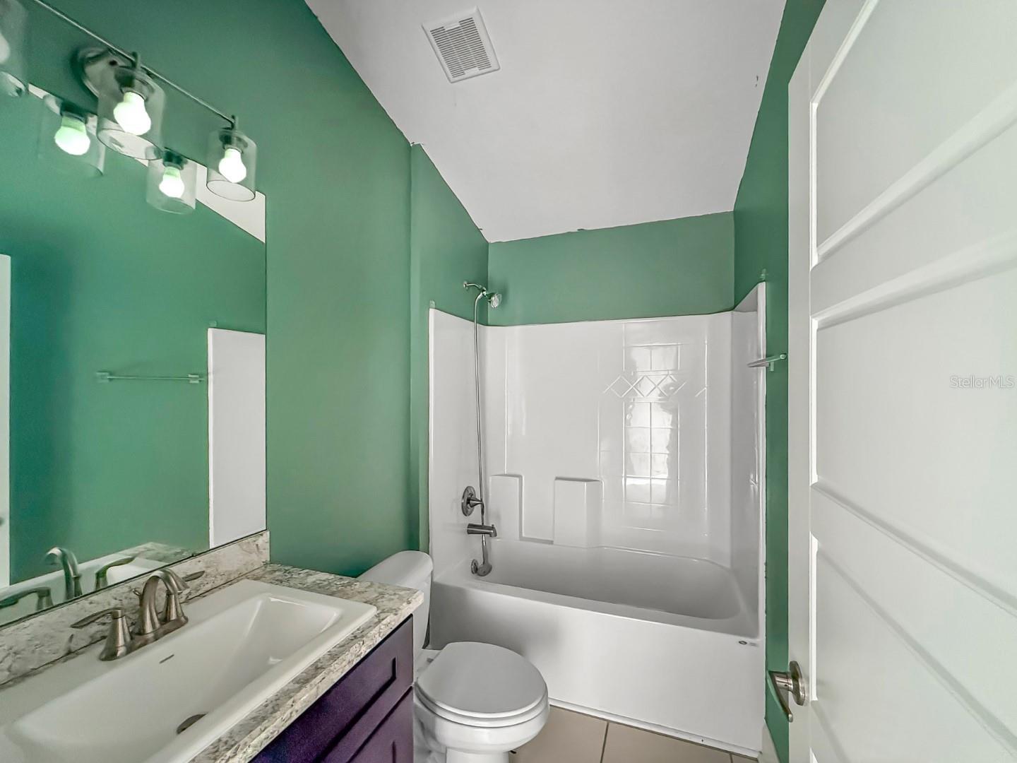 Image 20 of 24 For 100 Rivertown Road