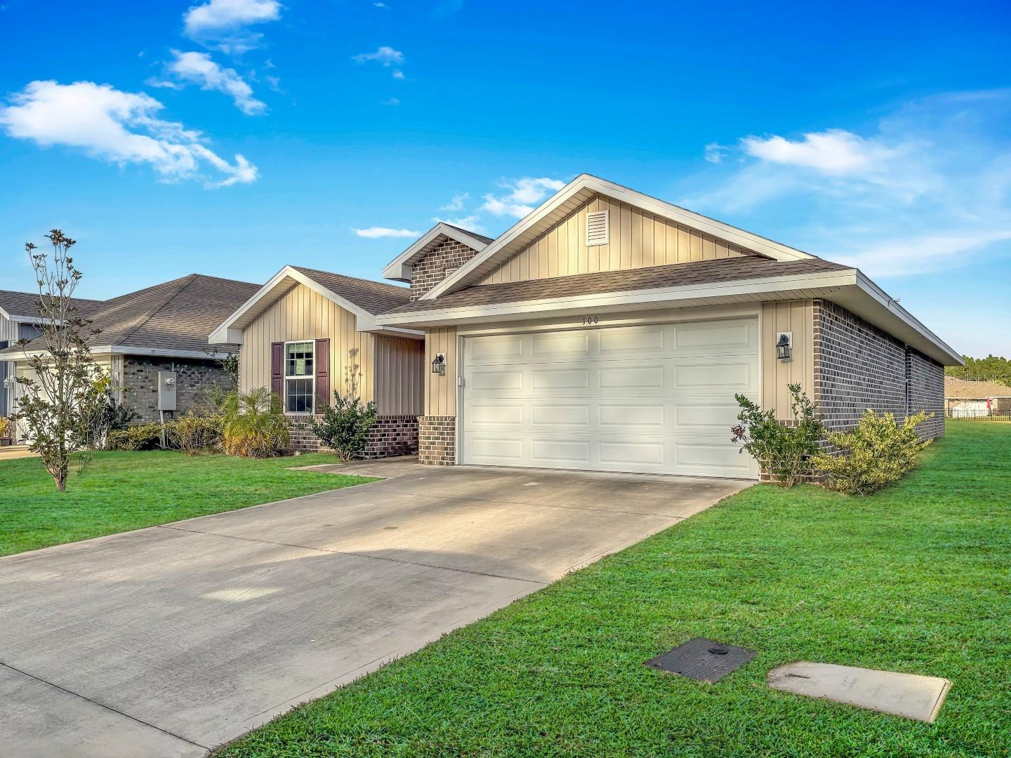 Image 4 of 24 For 100 Rivertown Road