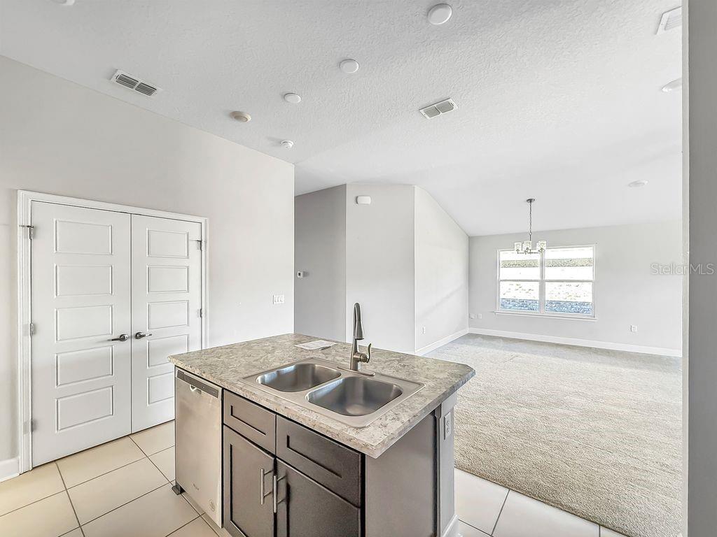 Image 7 of 24 For 100 Rivertown Road