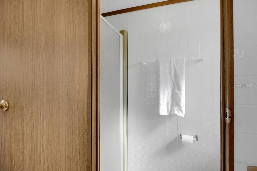 Image 19 of 43 For 6 Florence Boulevard