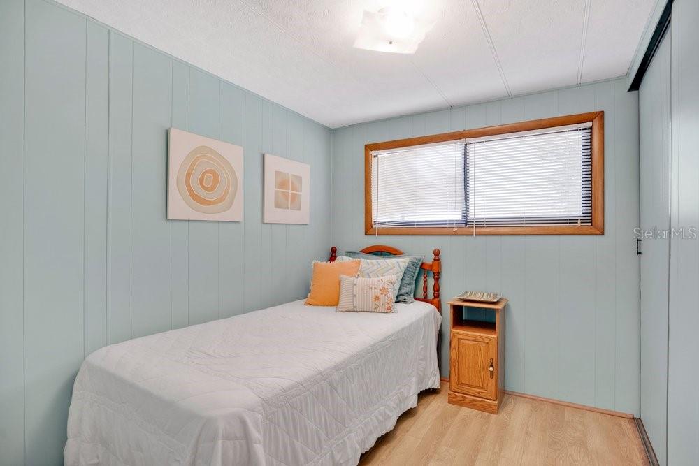 Image 23 of 43 For 6 Florence Boulevard