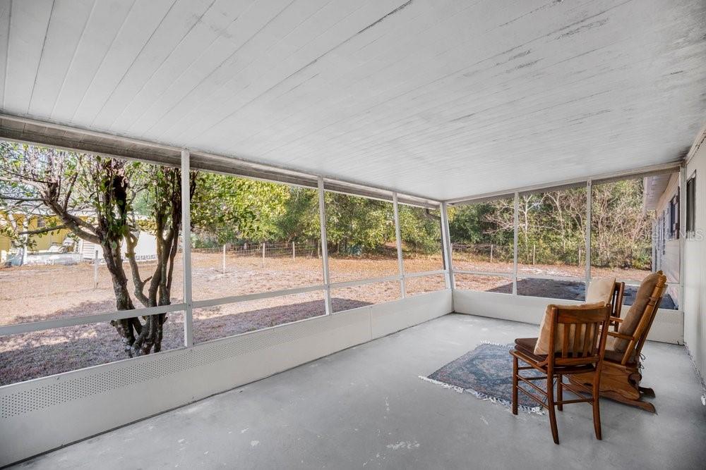 Image 25 of 43 For 6 Florence Boulevard