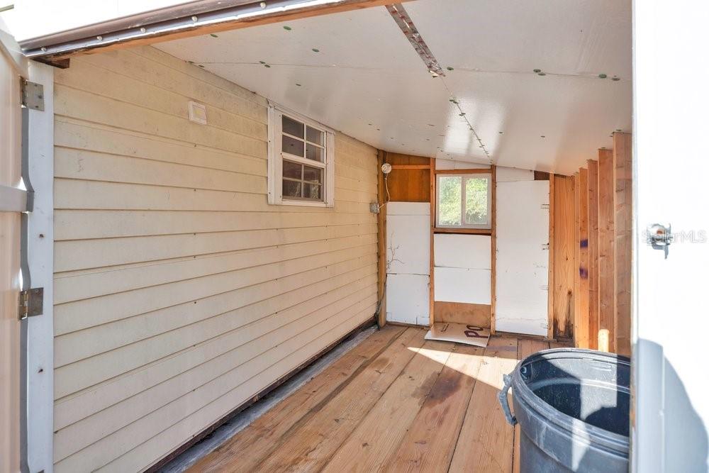 Image 32 of 43 For 6 Florence Boulevard