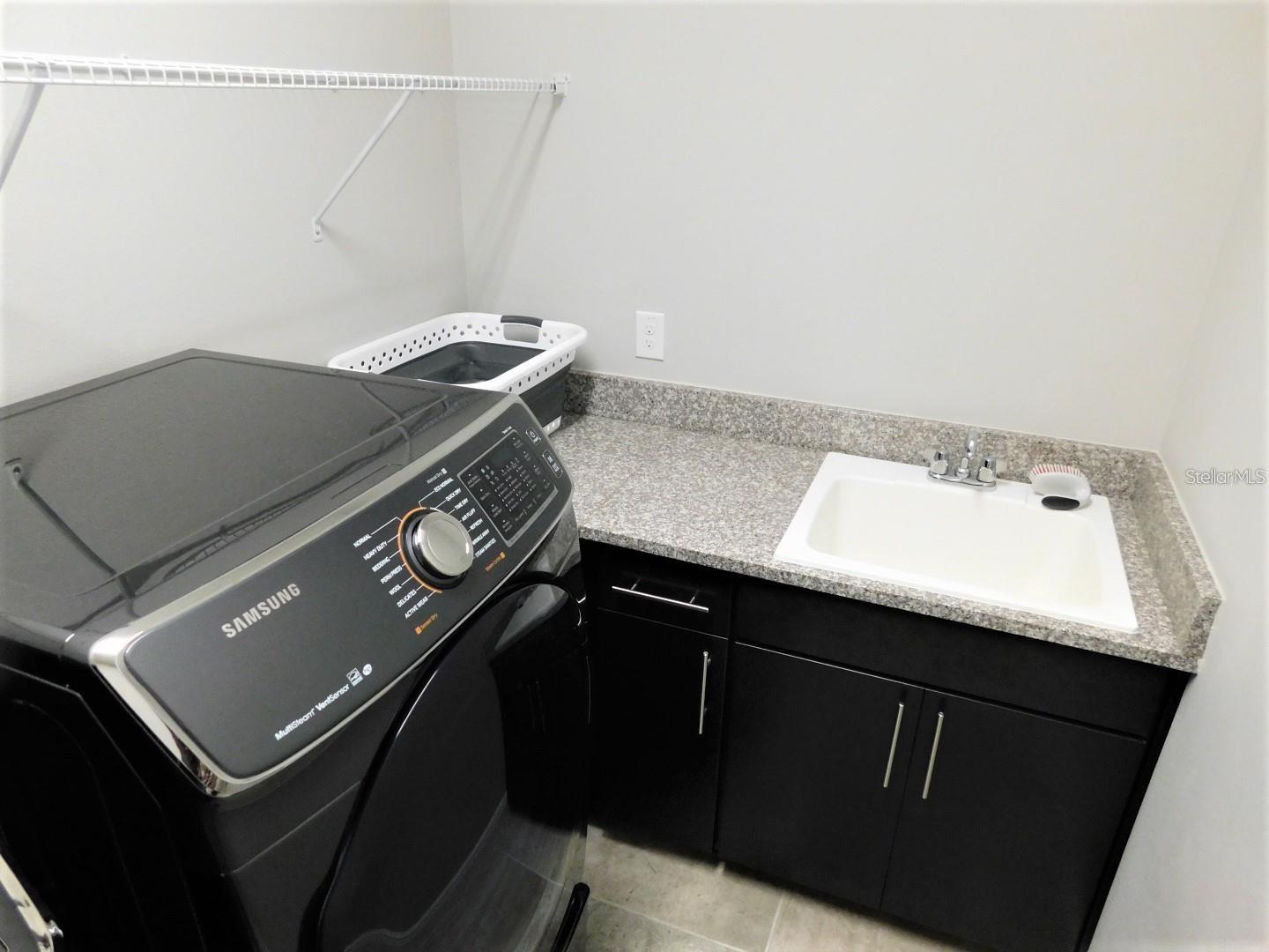 Image 34 of 50 For 15532 Sweet Orange Avenue