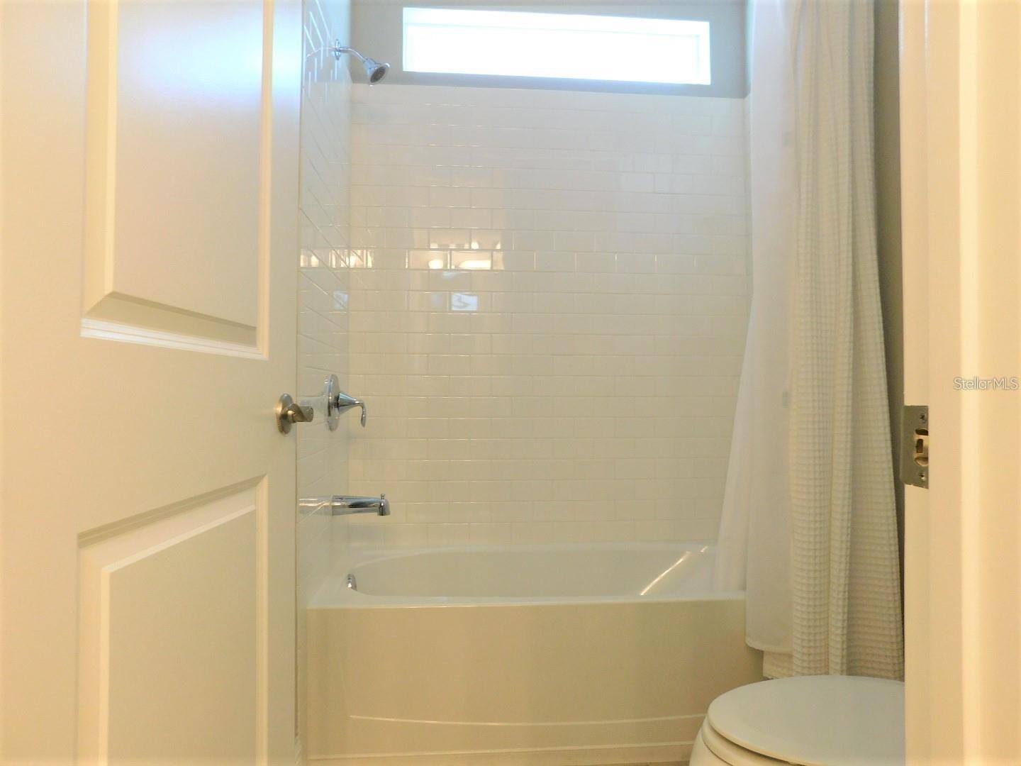 Image 38 of 50 For 15532 Sweet Orange Avenue