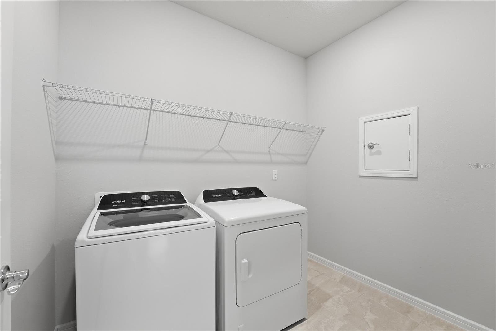 Image 30 of 73 For 6403 Shimmering Shores Lane