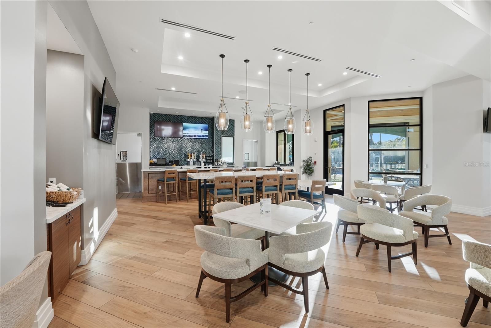 Image 48 of 73 For 6403 Shimmering Shores Lane