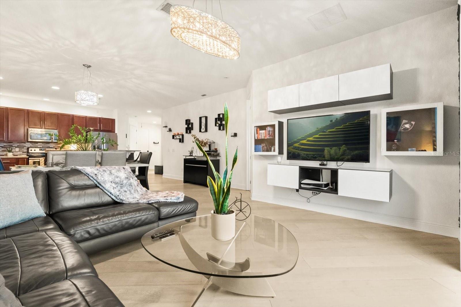 Image 13 of 43 For 10613 Belfry Circle