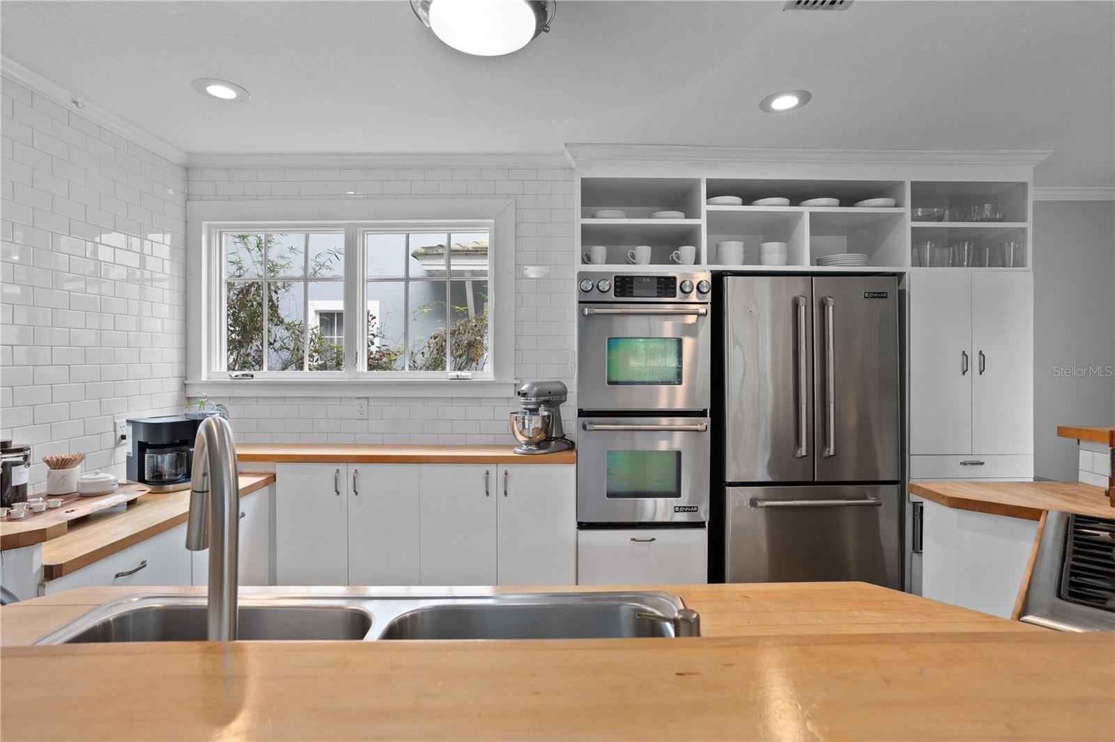 Image 31 of 54 For 210 Phillips Place