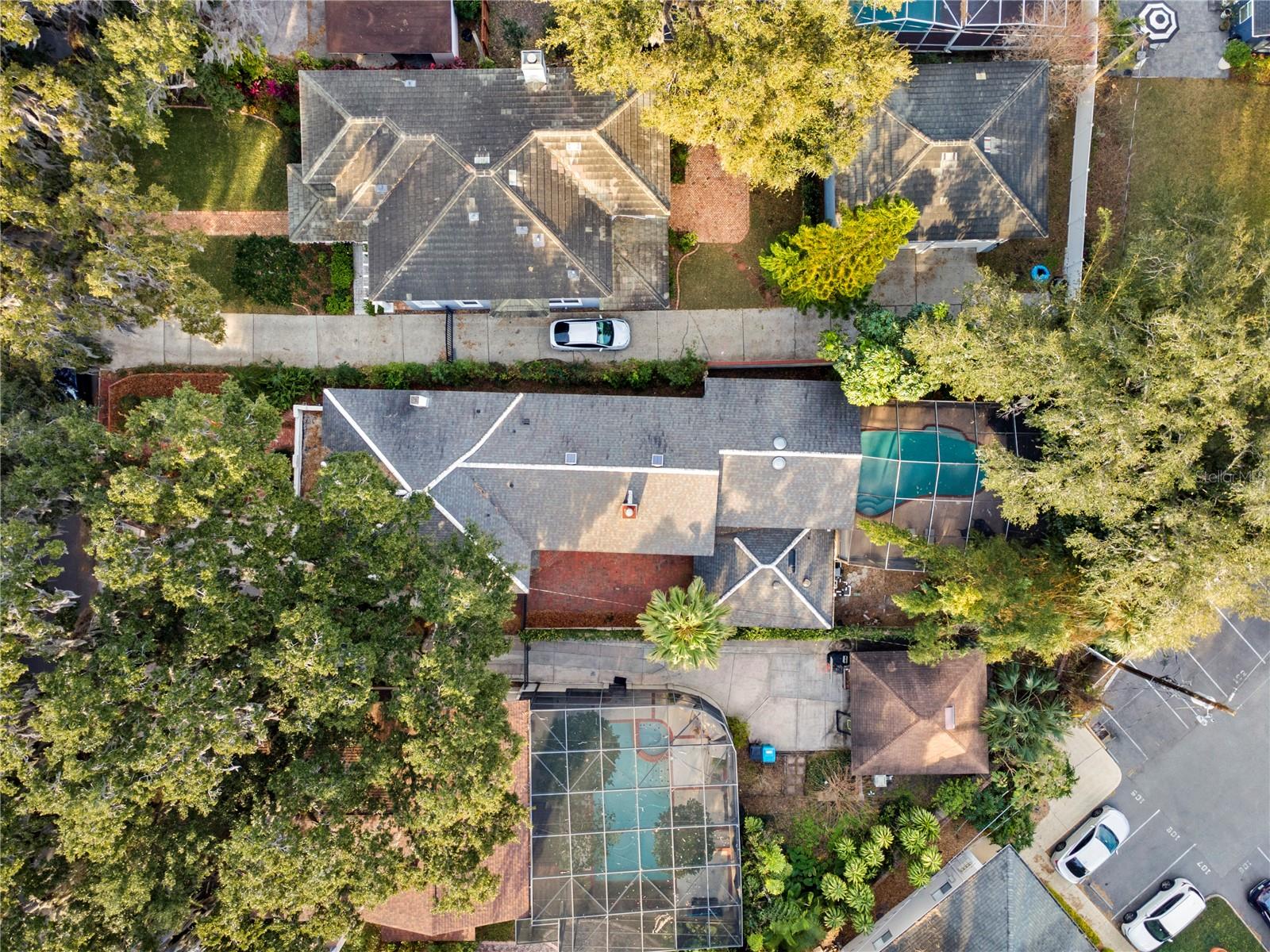 Image 4 of 54 For 210 Phillips Place