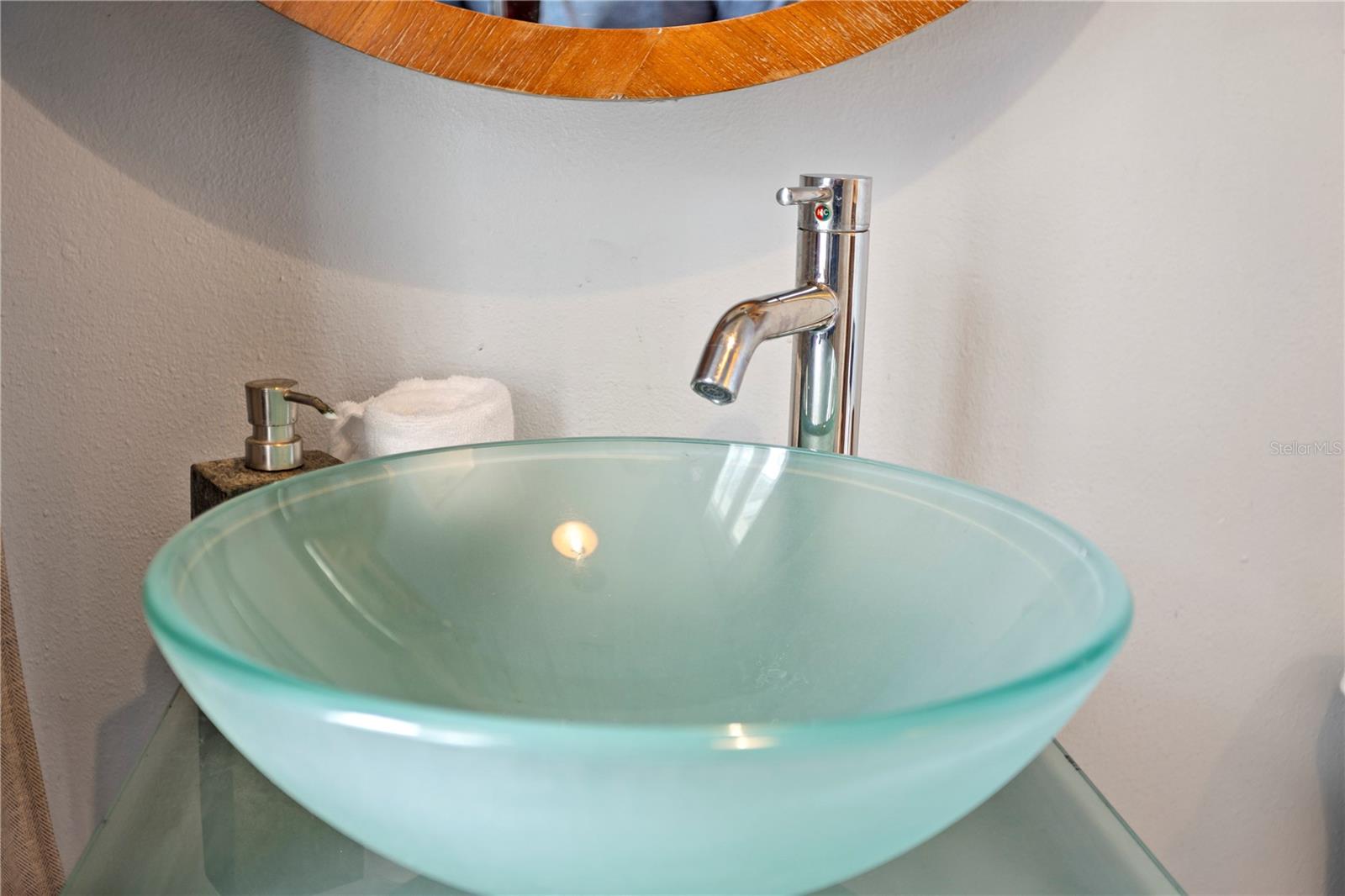 Image 44 of 54 For 210 Phillips Place