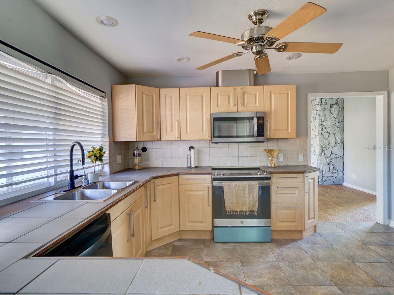 Image 11 of 36 For 4524 South Lake Orlando Pkwy