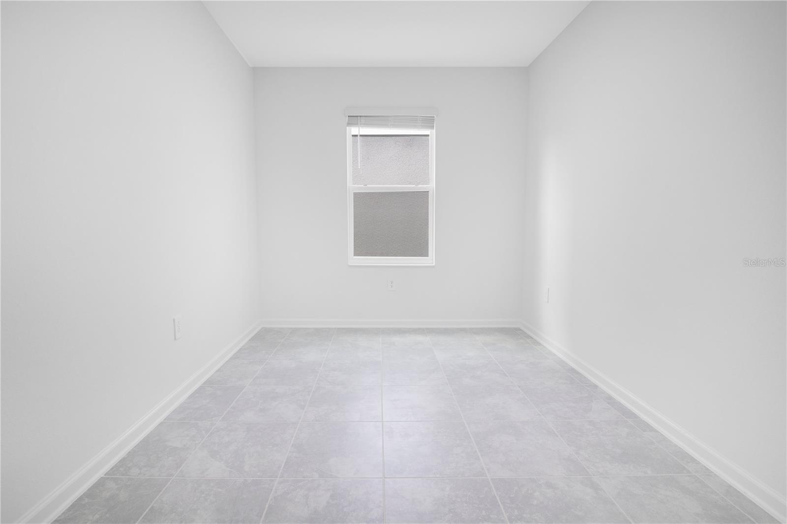 Image 26 of 44 For 2671 Armstrong Avenue A