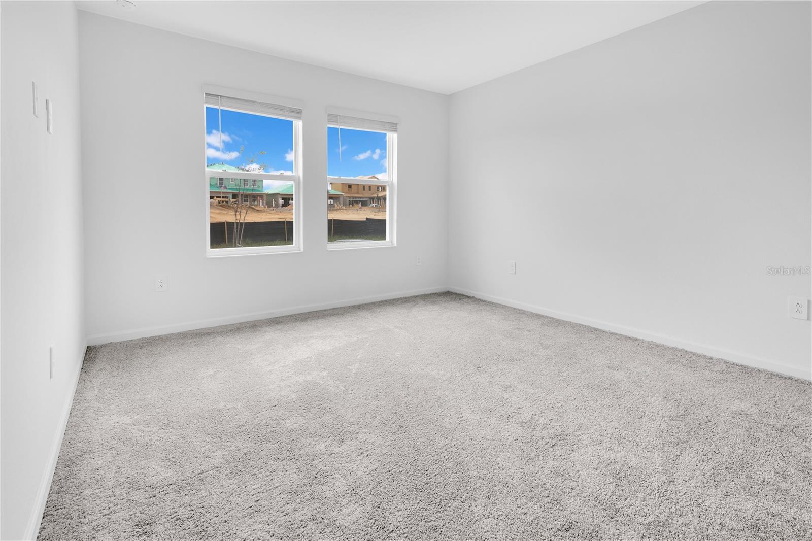 Image 28 of 44 For 2671 Armstrong Avenue A