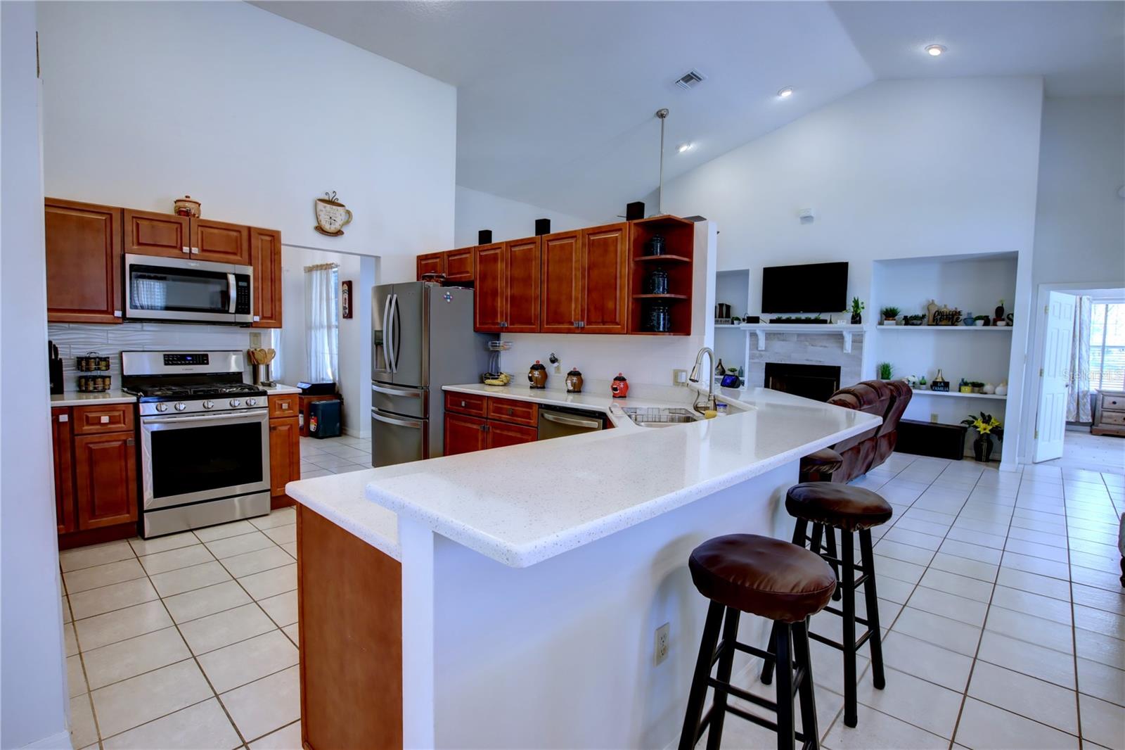 Image 14 of 39 For 3201 Site To See Avenue