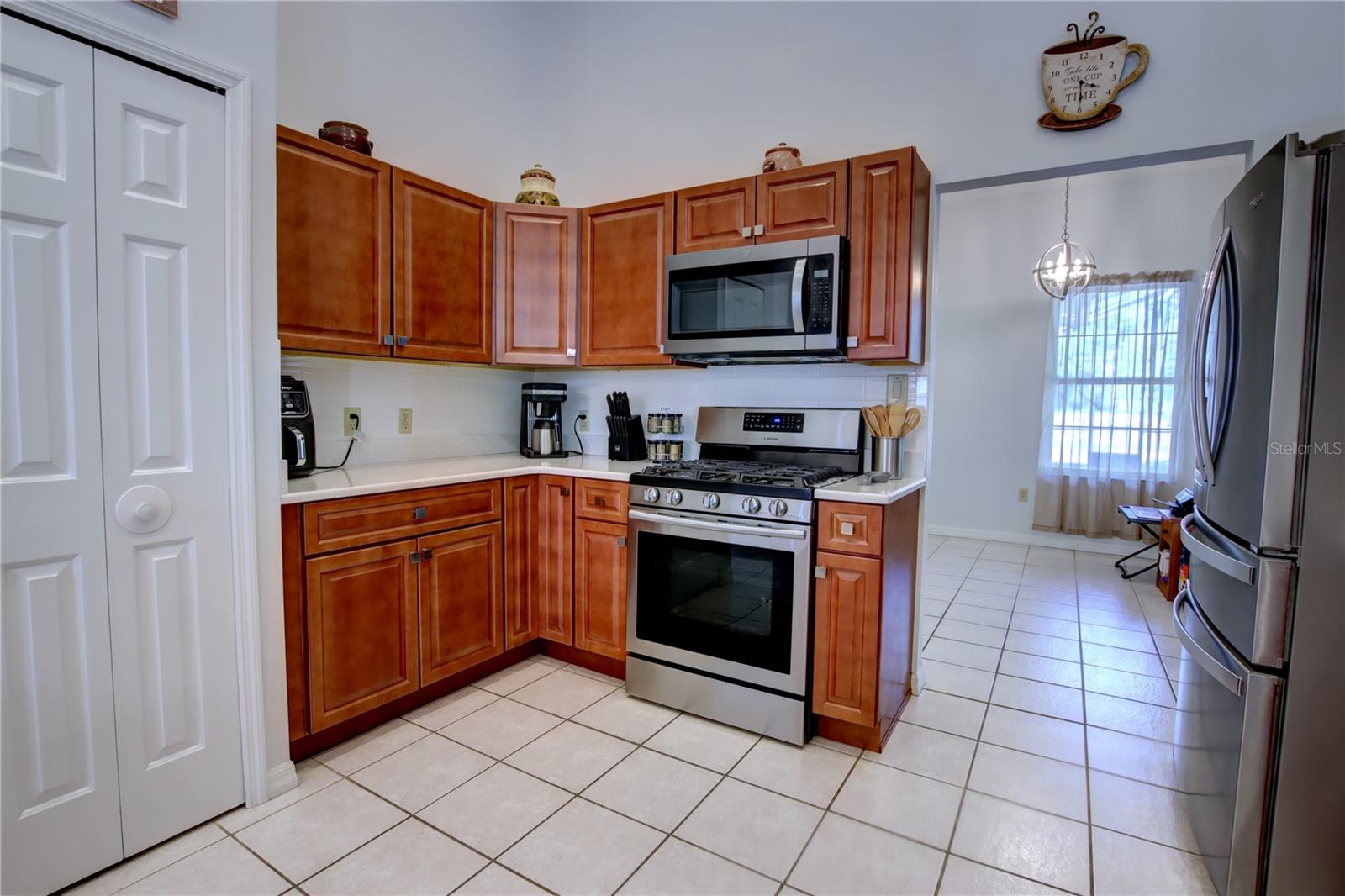 Image 17 of 39 For 3201 Site To See Avenue