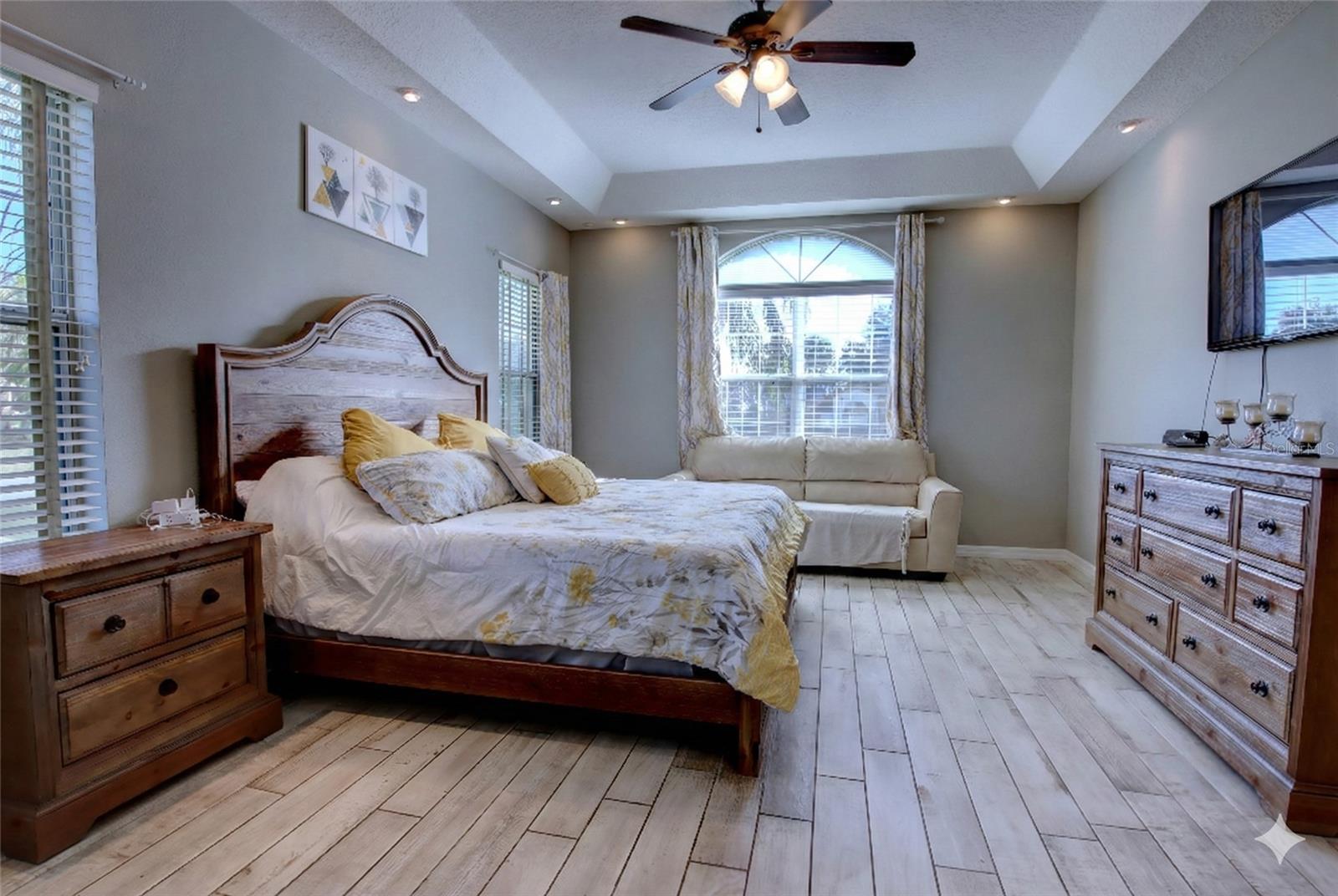 Image 22 of 39 For 3201 Site To See Avenue