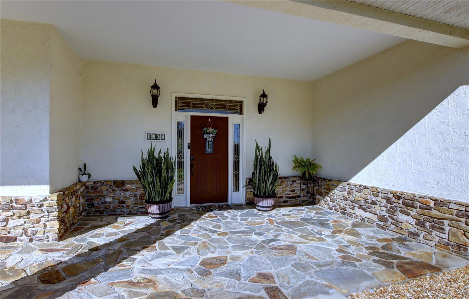 Image 4 of 39 For 3201 Site To See Avenue