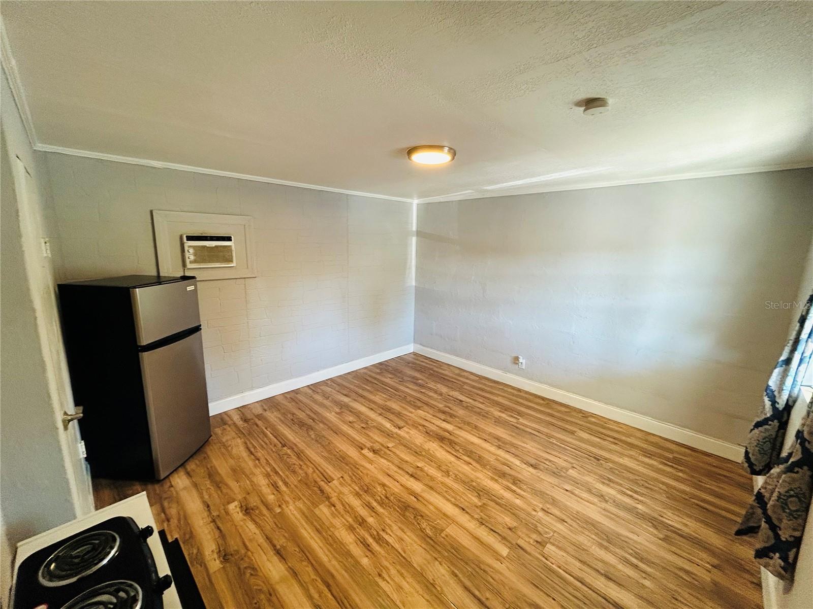 Image 4 of 5 For 553597 Us Highway 1  Unit 7