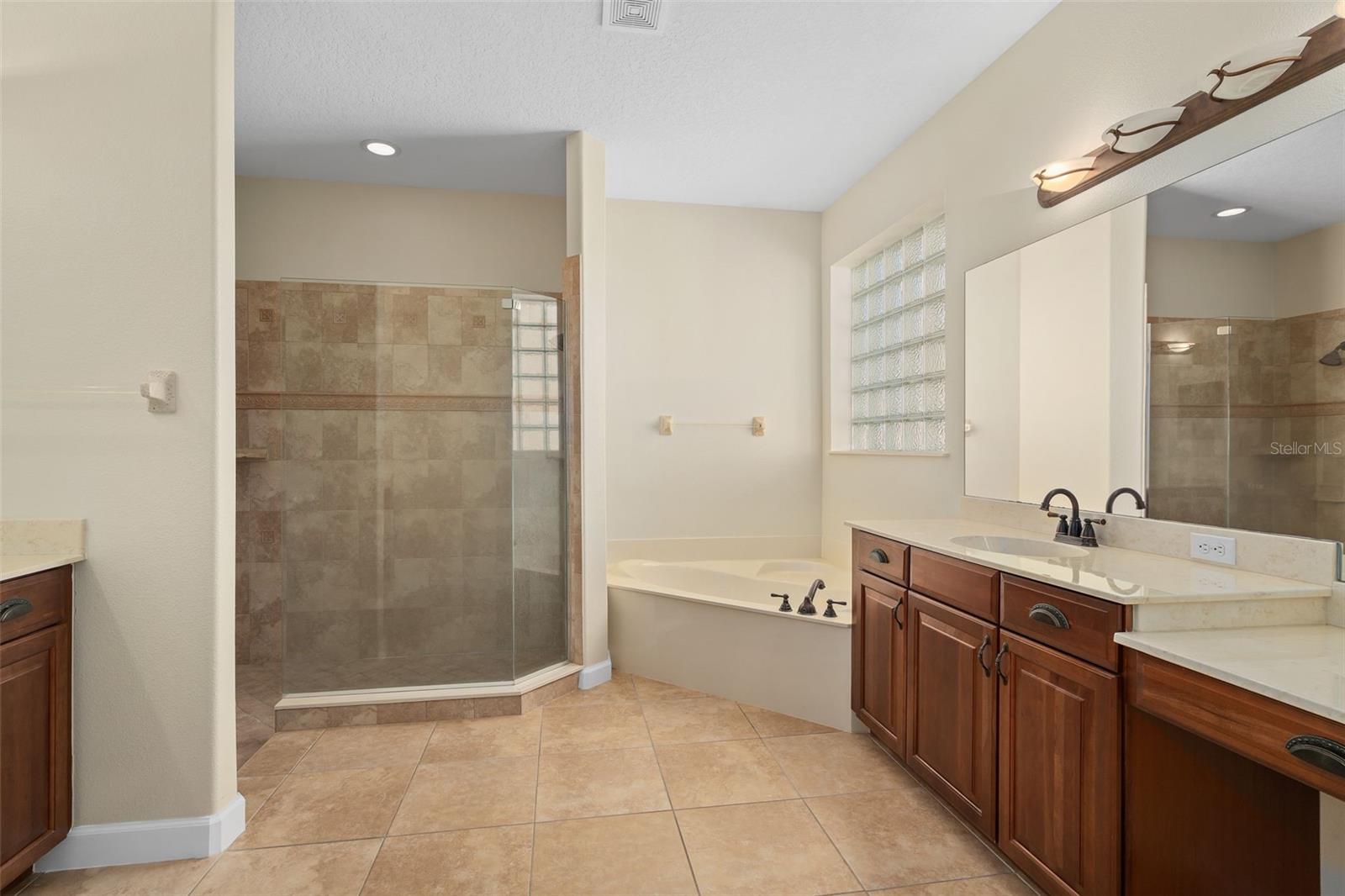 Image 14 of 54 For 857 Timber Isle Drive