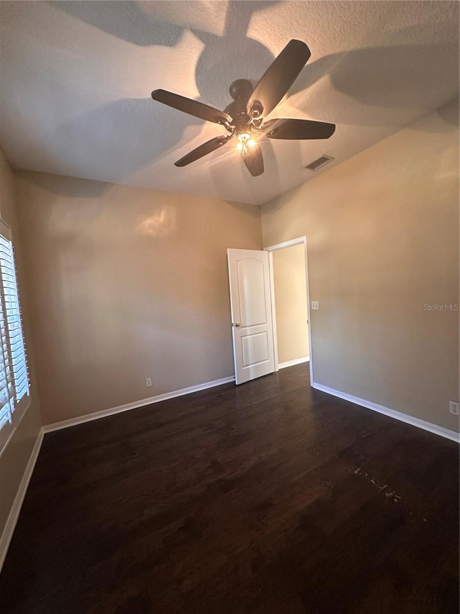 Image 28 of 38 For 41515 Silver Drive