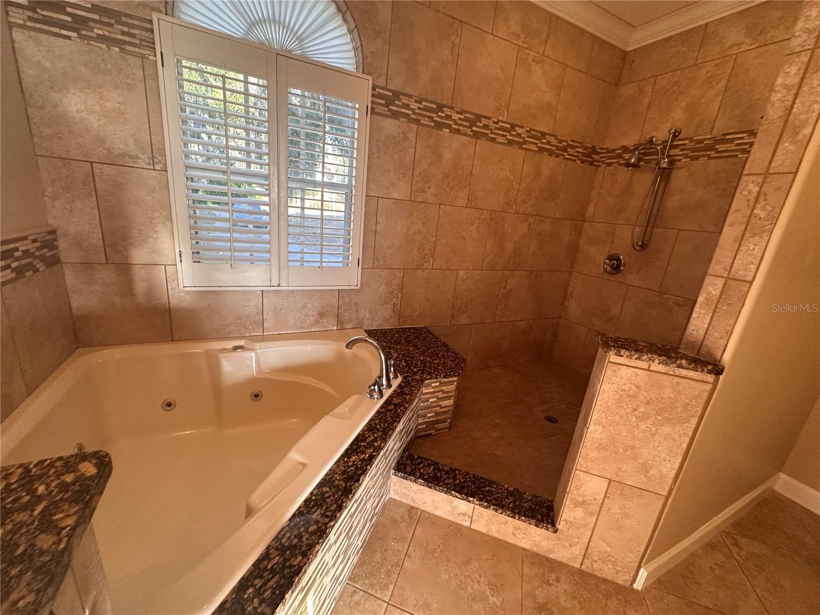 Image 29 of 38 For 41515 Silver Drive