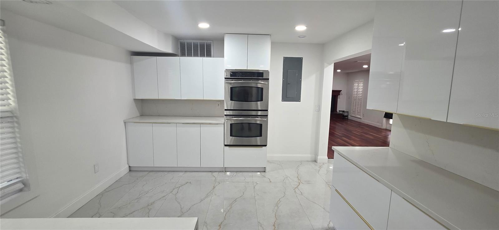 Image 23 of 79 For 8273 Wilson Terrace