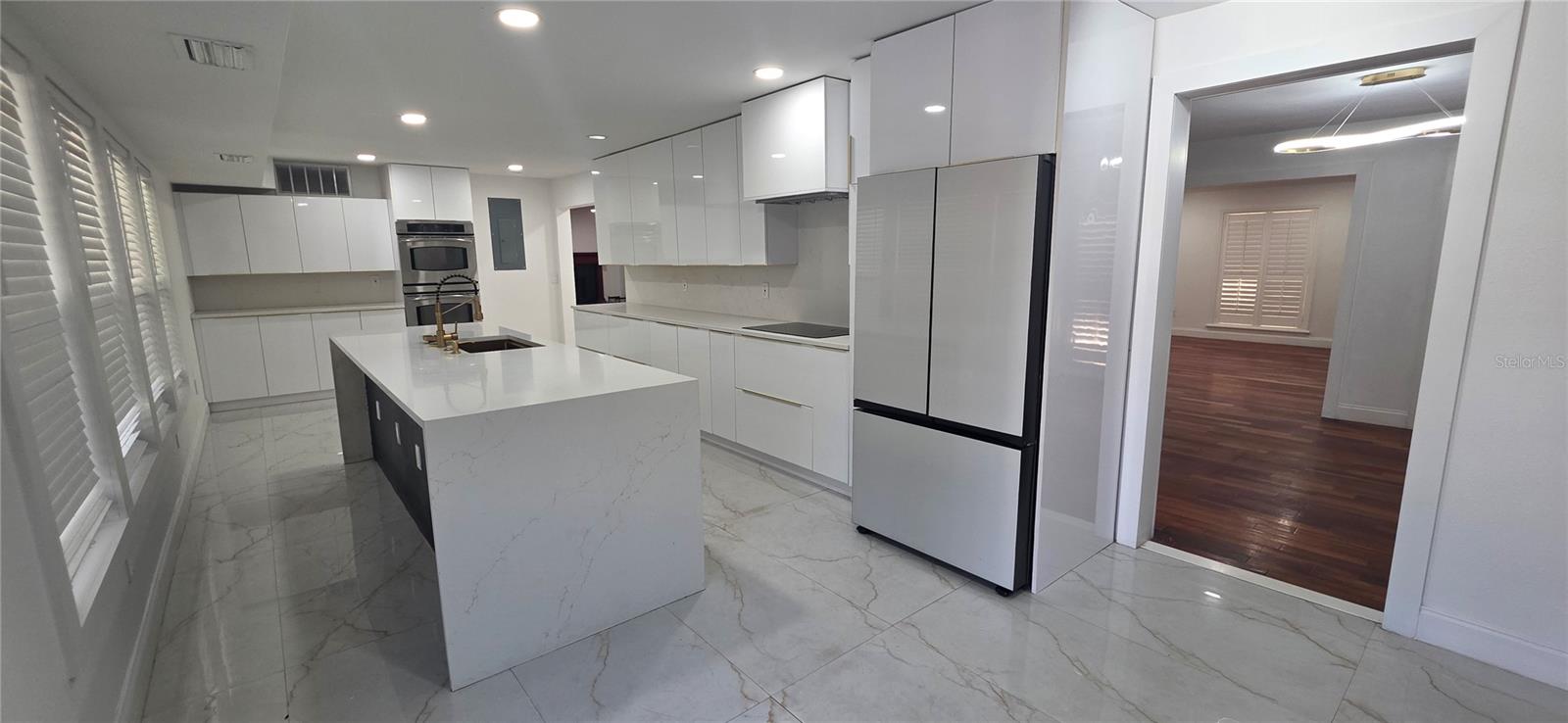 Image 25 of 79 For 8273 Wilson Terrace