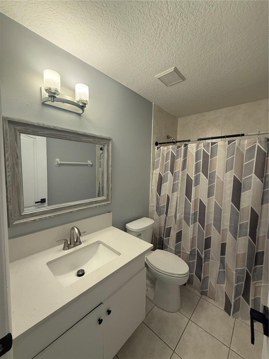 Image 11 of 17 For 465 Haversham Road