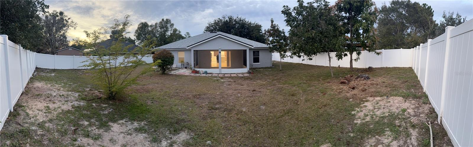 Image 12 of 17 For 465 Haversham Road