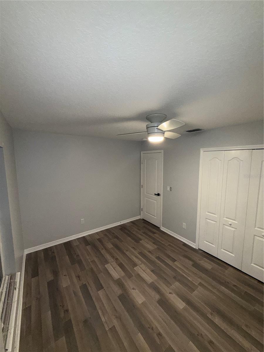 Image 6 of 17 For 465 Haversham Road