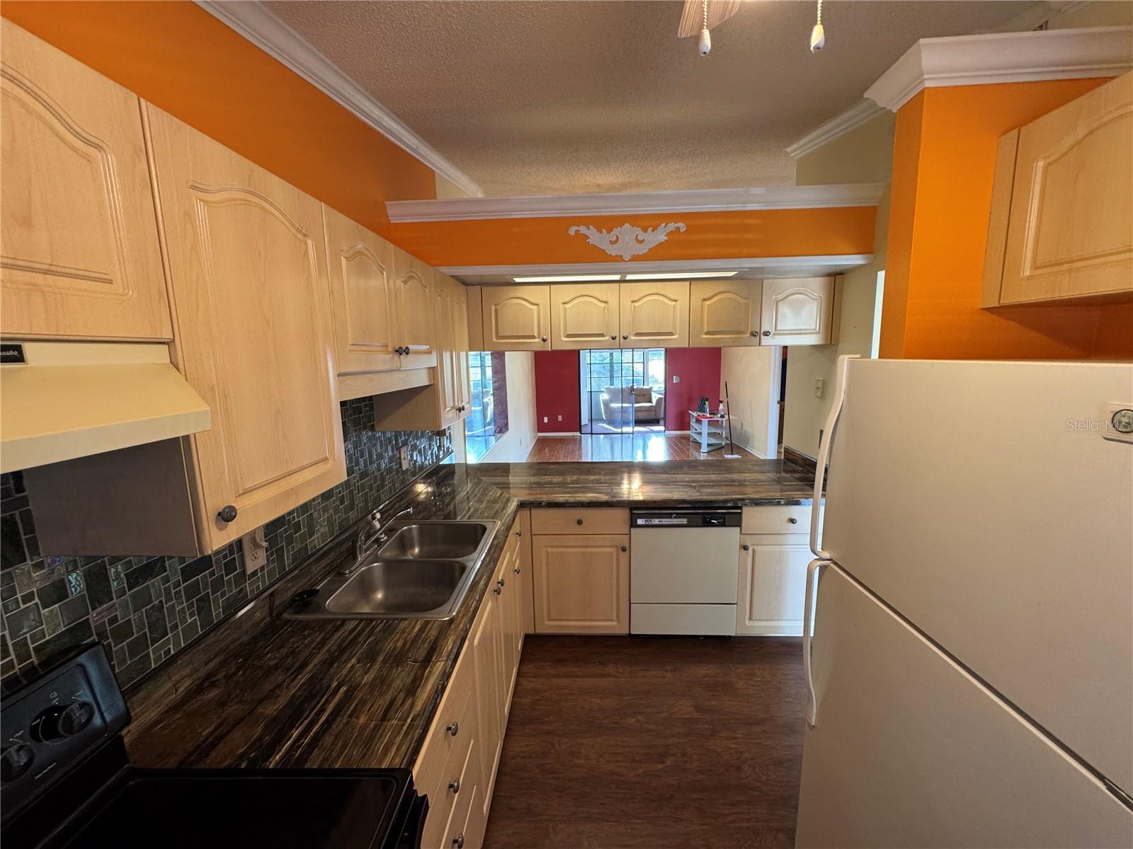 Image 3 of 23 For 315 Terrace Hill Boulevard 3b