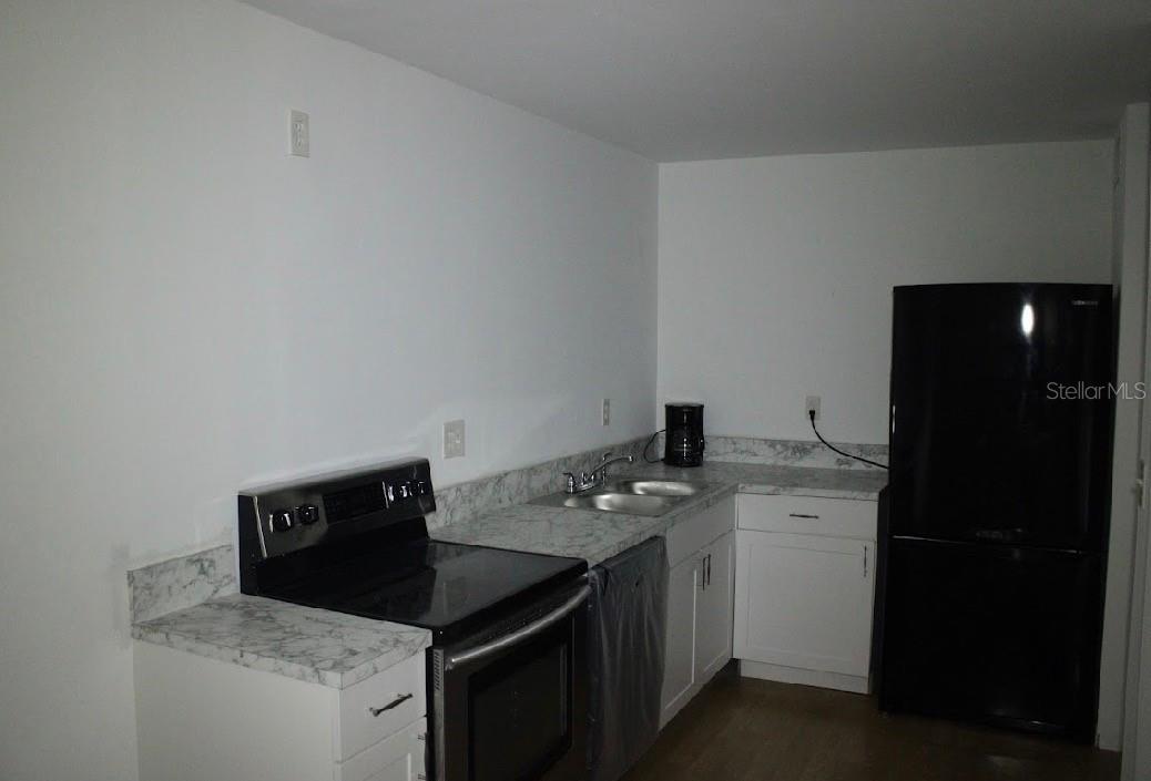 Image 5 of 19 For 9141 Sunrise Lakes Boulevard 219