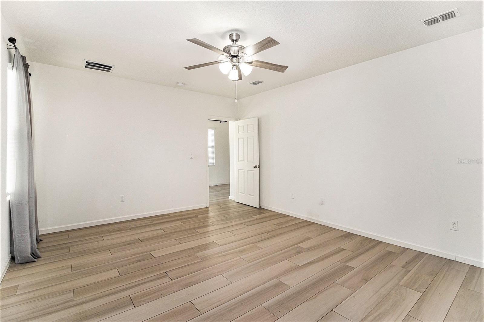 Image 13 of 25 For 769 Forest Trace Circle