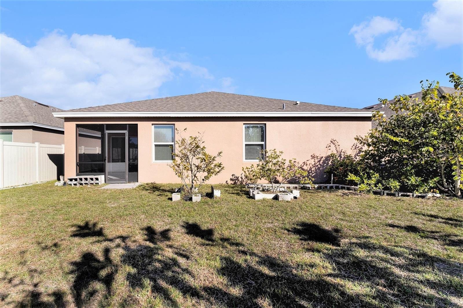 Image 23 of 25 For 769 Forest Trace Circle