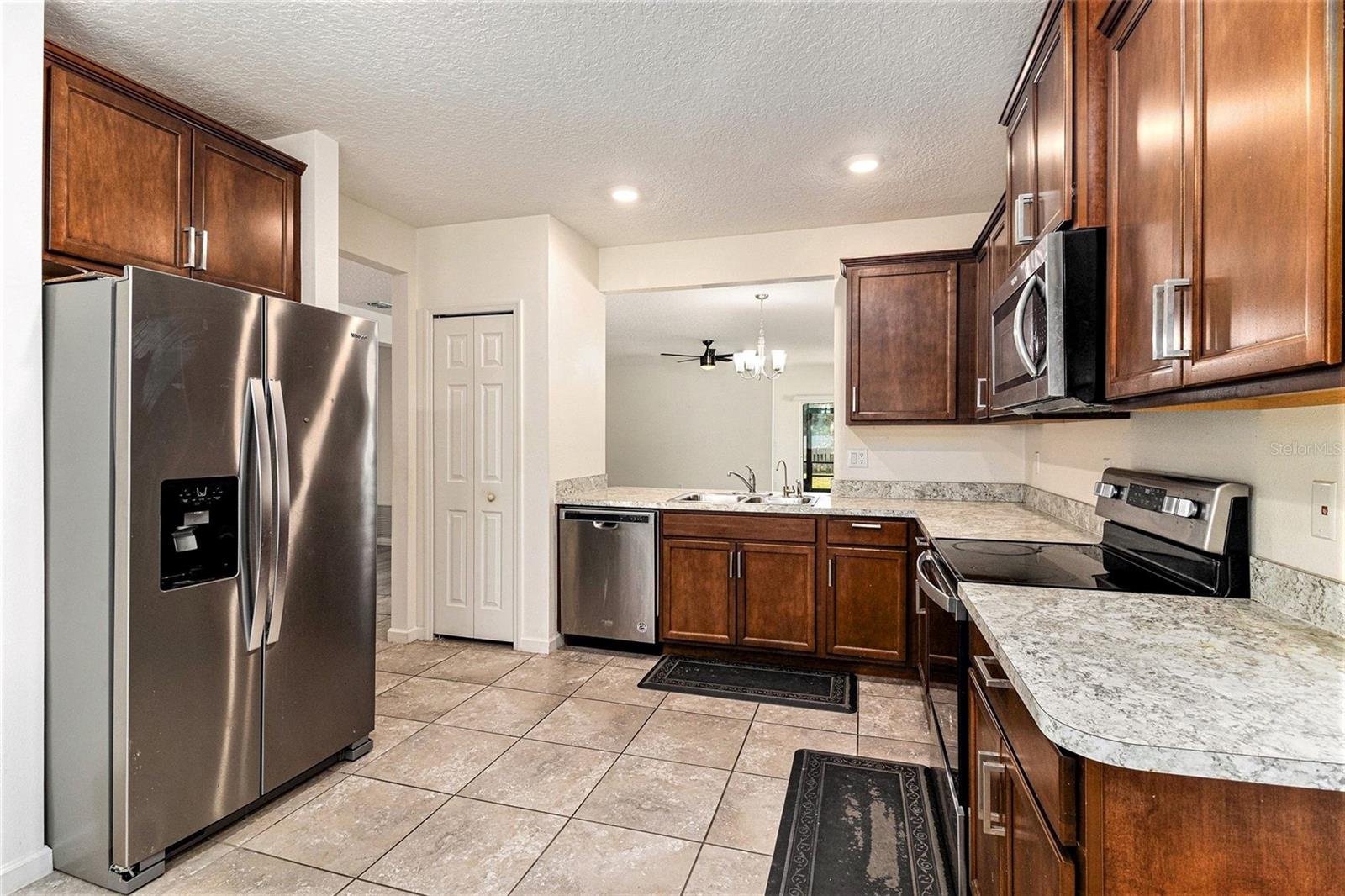 Image 8 of 25 For 769 Forest Trace Circle